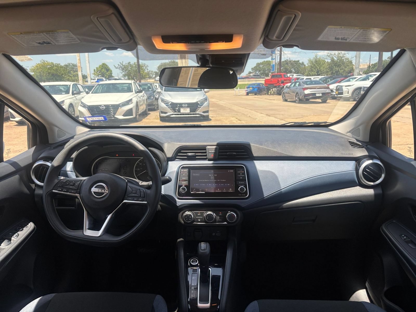 Used 2025 Nissan Versa SV FWD image 31