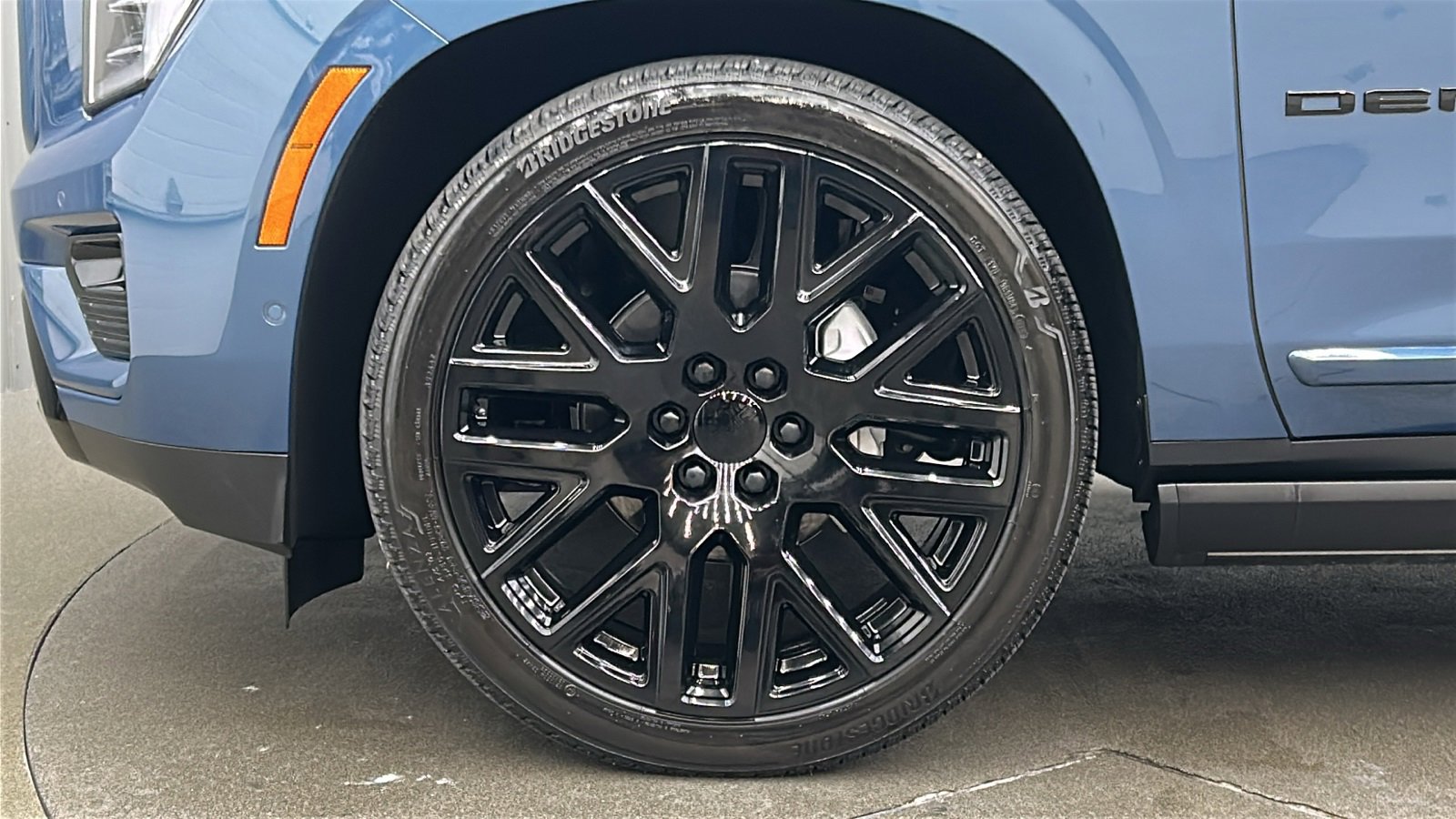 Used 2025 GMC Yukon XL Denali Ultimate image 10