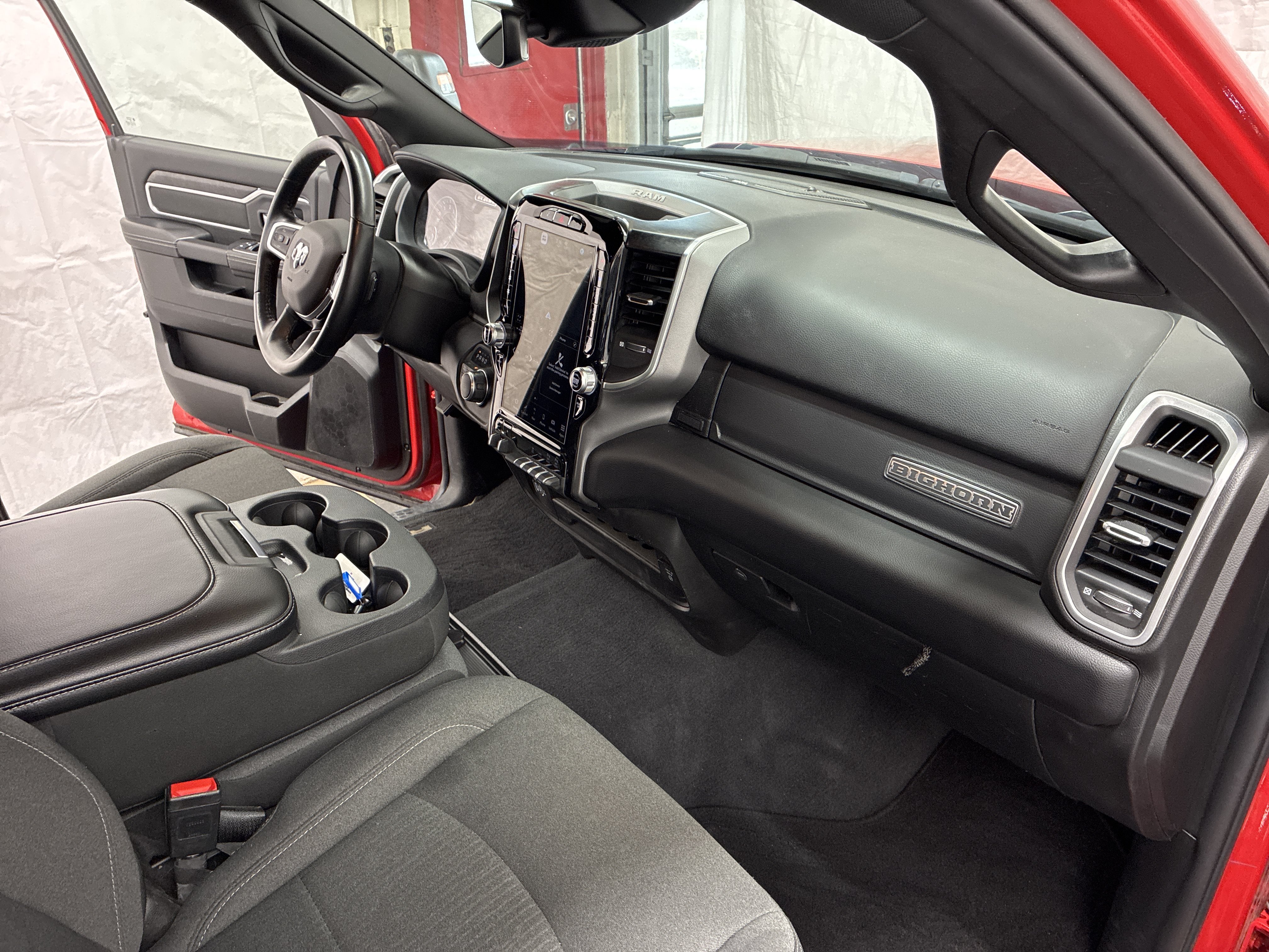 Certified 2024 RAM 2500 Big Horn w/ Night Edition AWD/4WD image 16