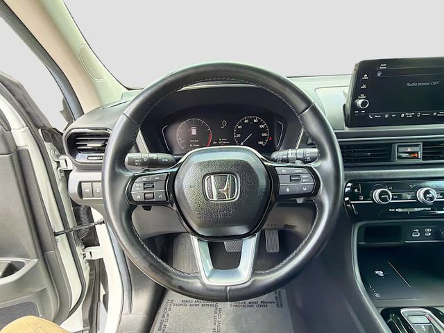 Used 2025 Honda Pilot EX-L image 10
