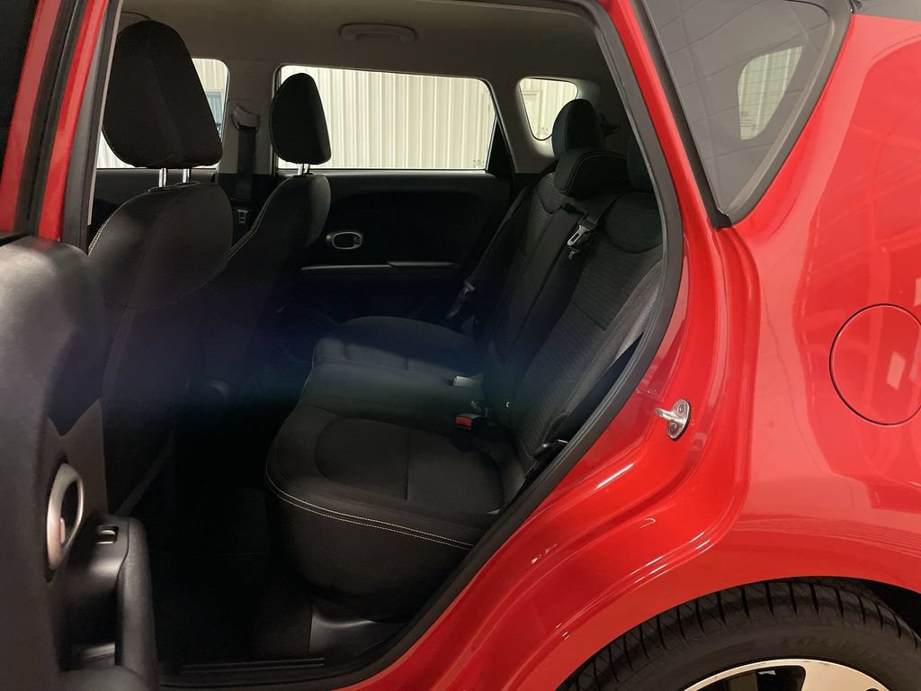 Used 2016 Kia Soul + w/ Designer's Package FWD image 21