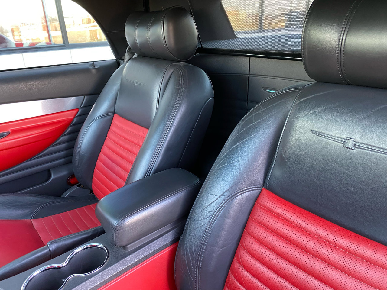 Used 2002 Ford Thunderbird Deluxe image 26