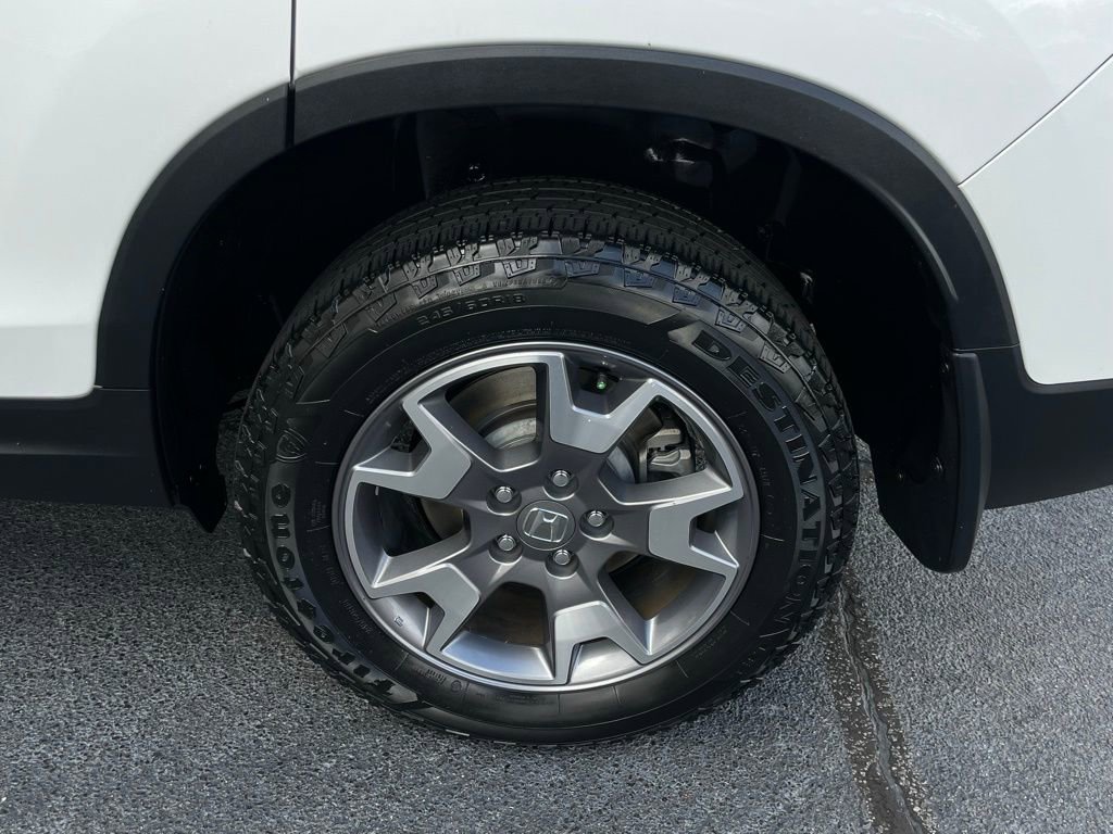Certified 2023 Honda Passport TrailSport image 42