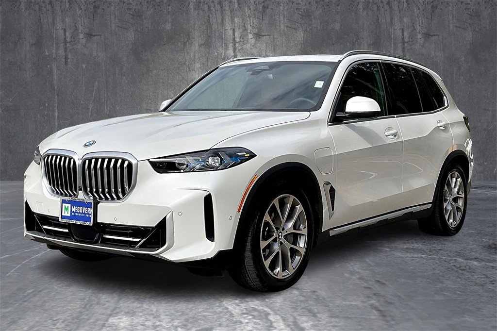 Used 2026 BMW X5 xDrive50e w/ Climate Comfort Package image 1