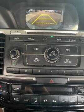 Used 2016 Honda Accord LX image 12