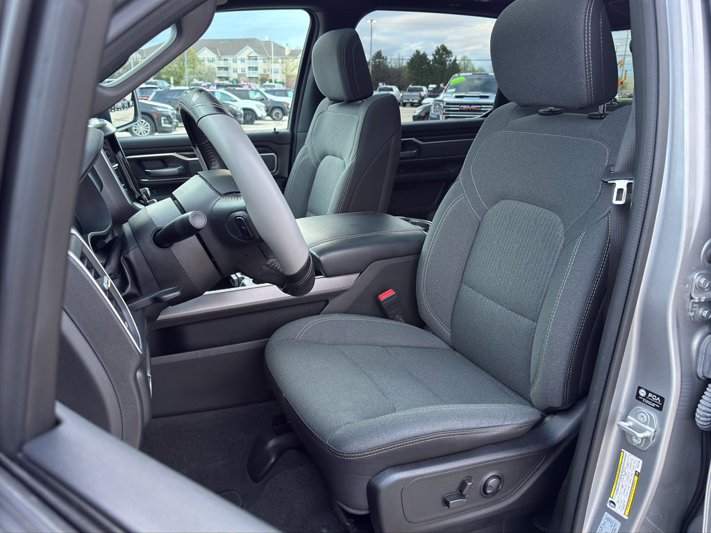 Used 2022 RAM 1500 Big Horn AWD/4WD image 18