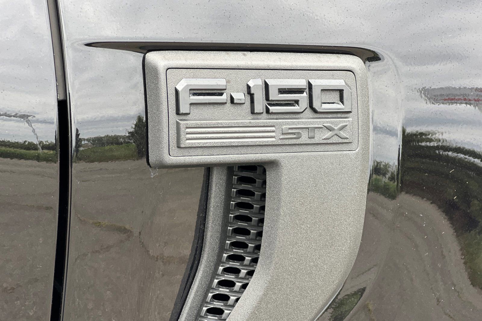 Used 2024 Ford F150 STX w/ STX Black Appearance Package AWD/4WD image 12