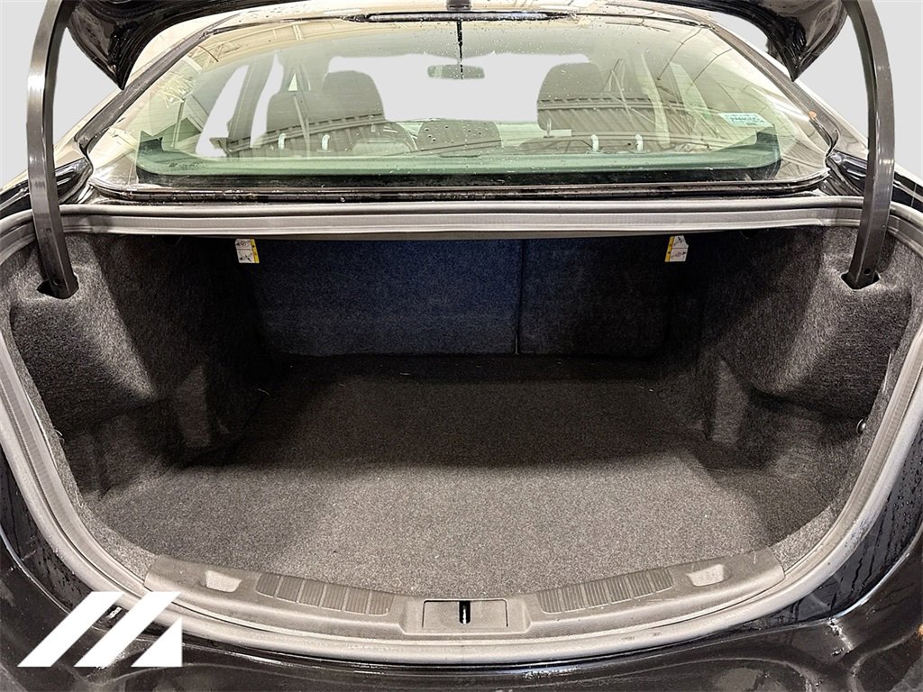 Used 2015 Ford Fusion SE image 25