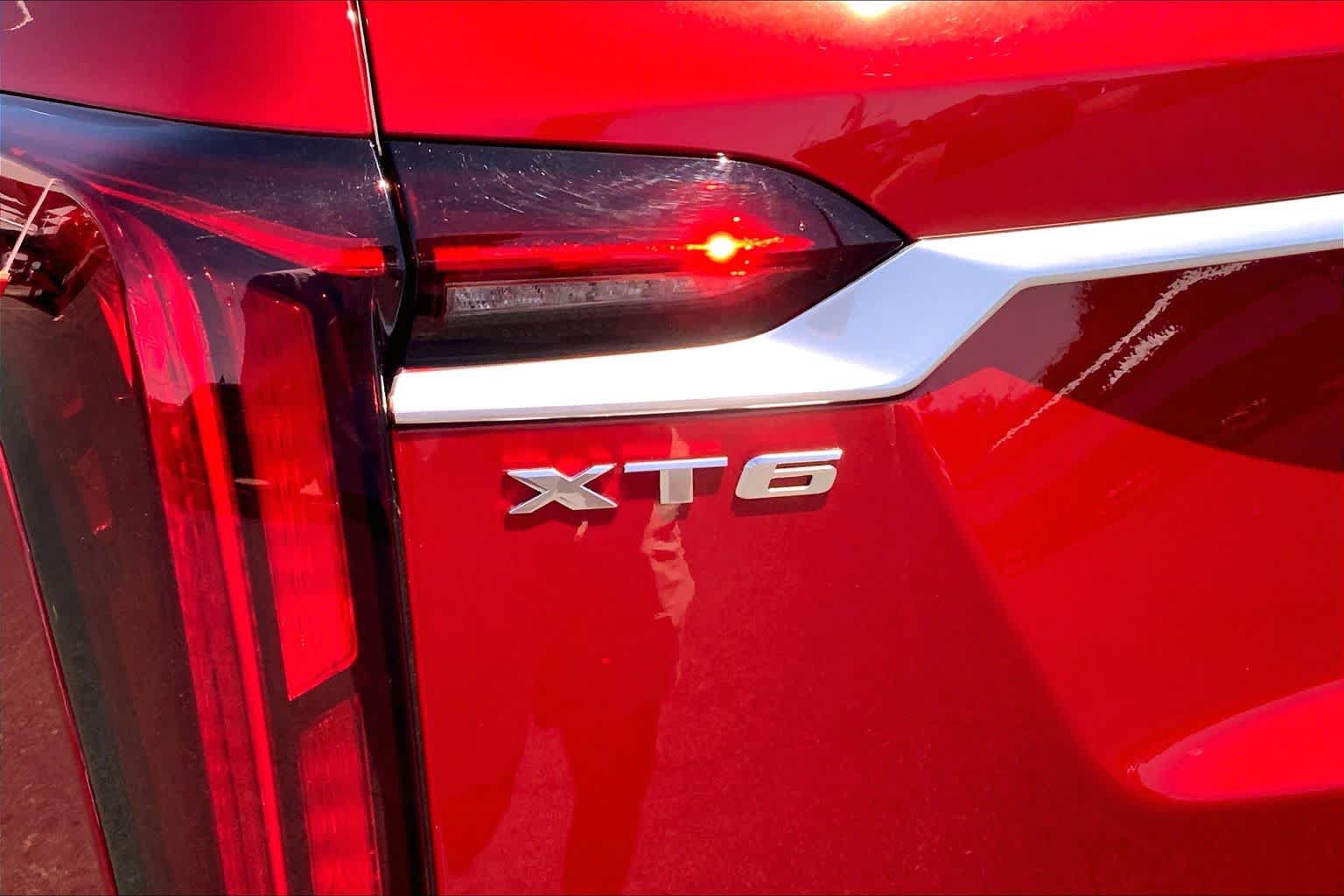 Used 2025 Cadillac XT6 Luxury FWD image 10