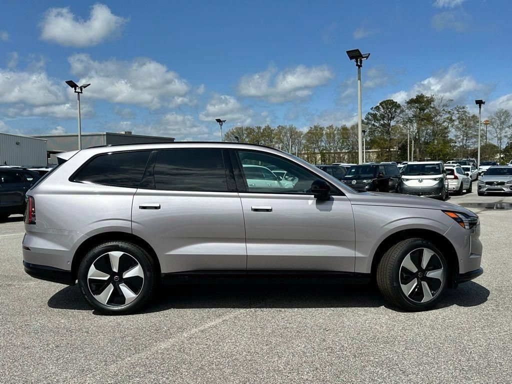 New 2026 Volvo EX90 Plus RWD image 5