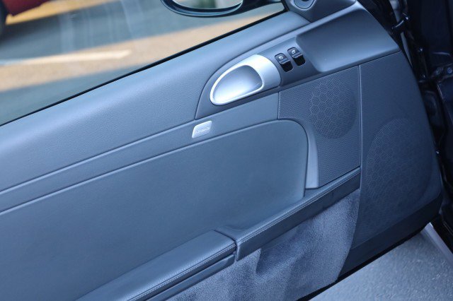 Used 2006 Porsche Cayman S image 22