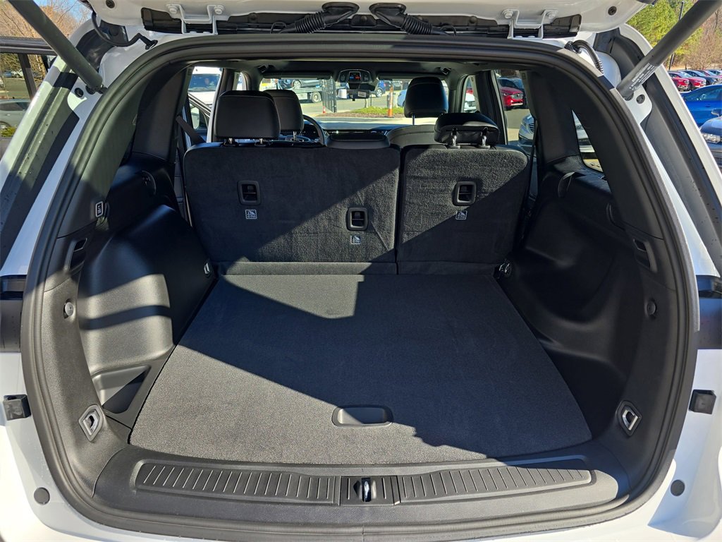 New 2025 Jeep Grand Cherokee Altitude image 13