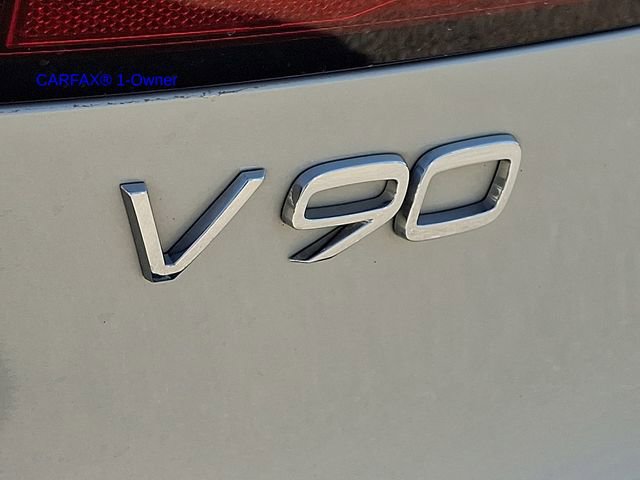 Used 2022 Volvo V90 B6 Cross Country w/ Advanced Package image 30