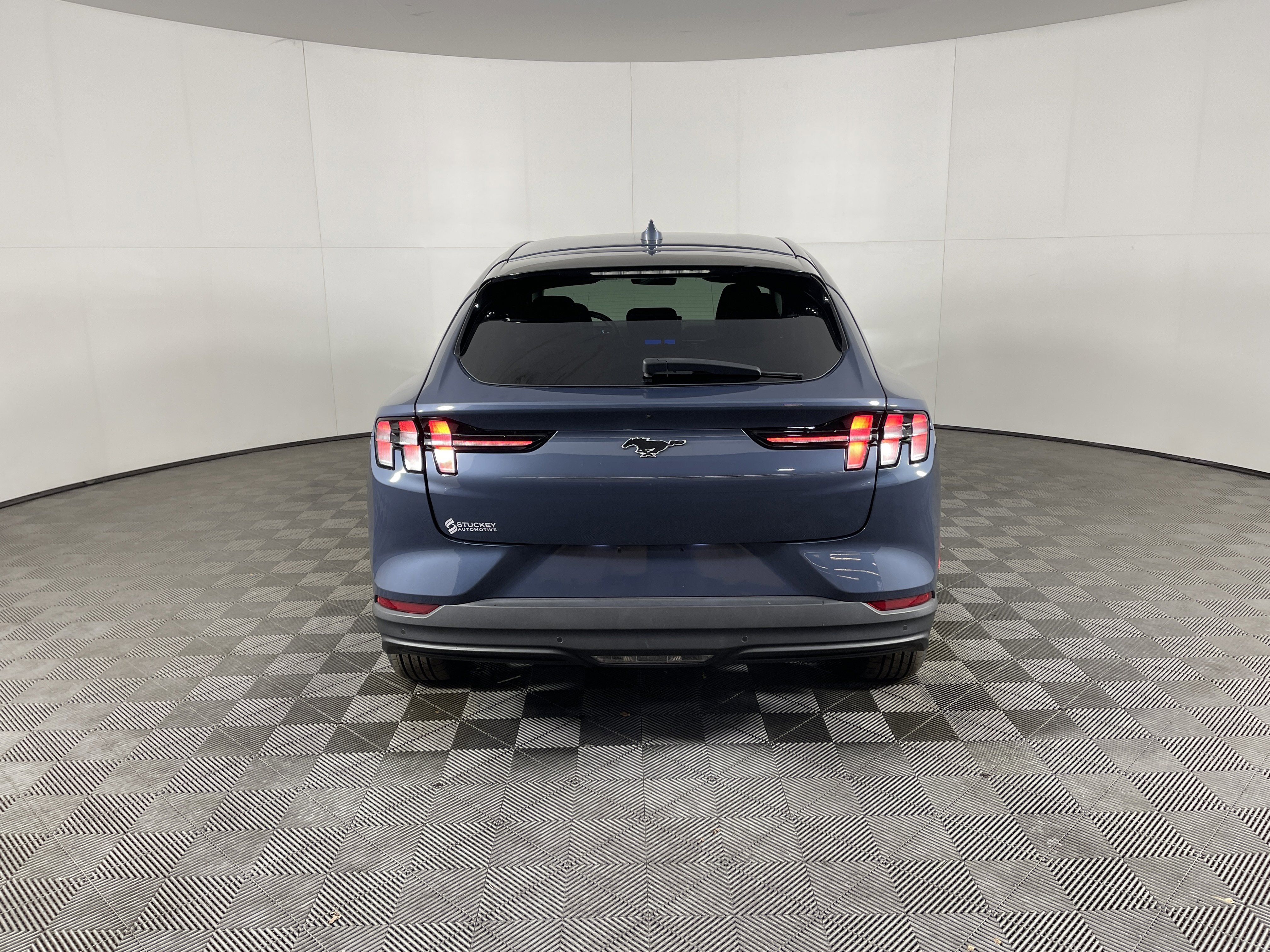 Used 2021 Ford Mustang Mach-E Select w/ Comfort/Technology Package image 4