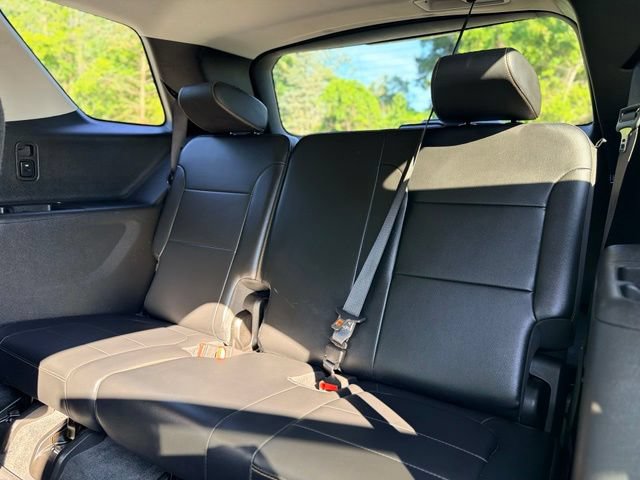 Used 2019 Chevrolet Traverse LT w/ LPO, Floor Liner Package FWD image 25