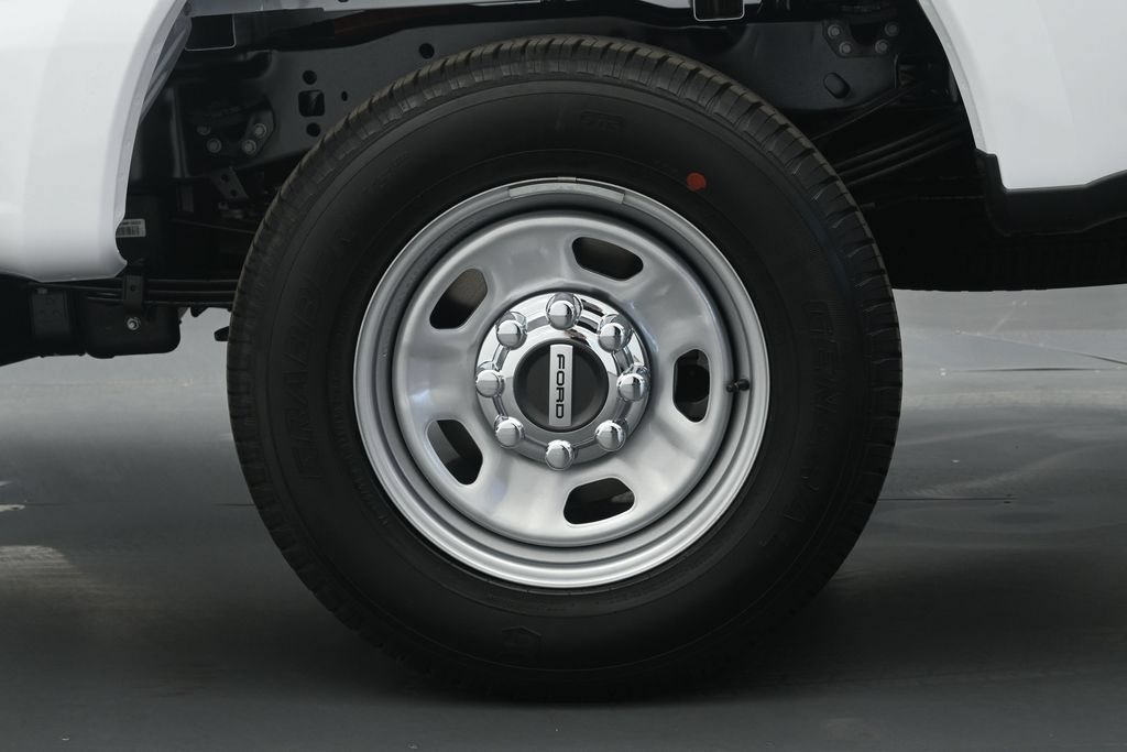 New 2026 Ford F350 XL w/ XL Chrome Package RWD image 14