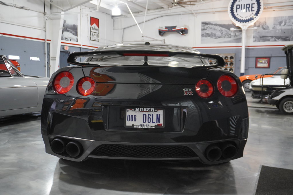Used 2009 Nissan GT-R Premium AWD/4WD image 6