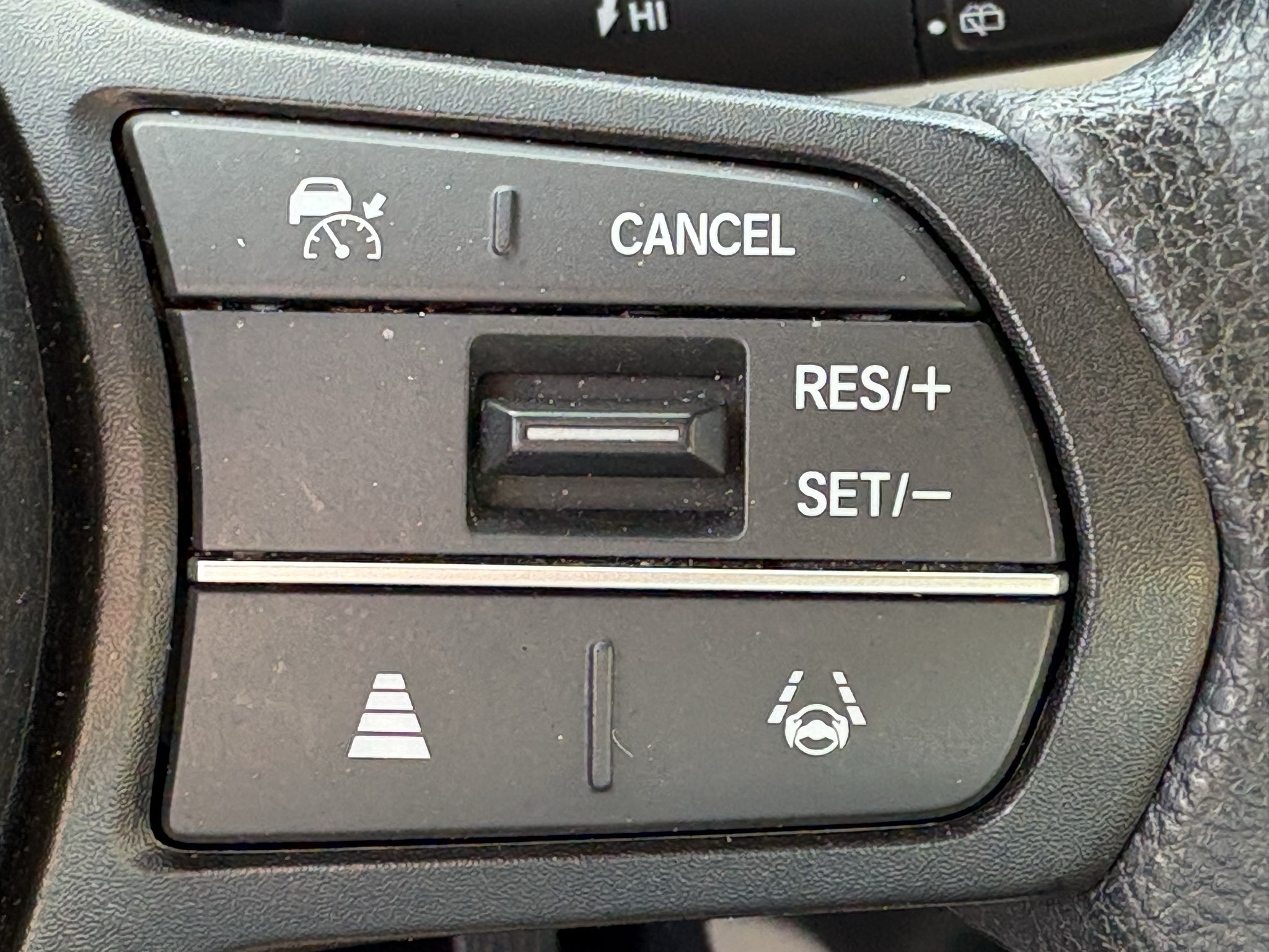 Used 2024 Honda HR-V LX image 19