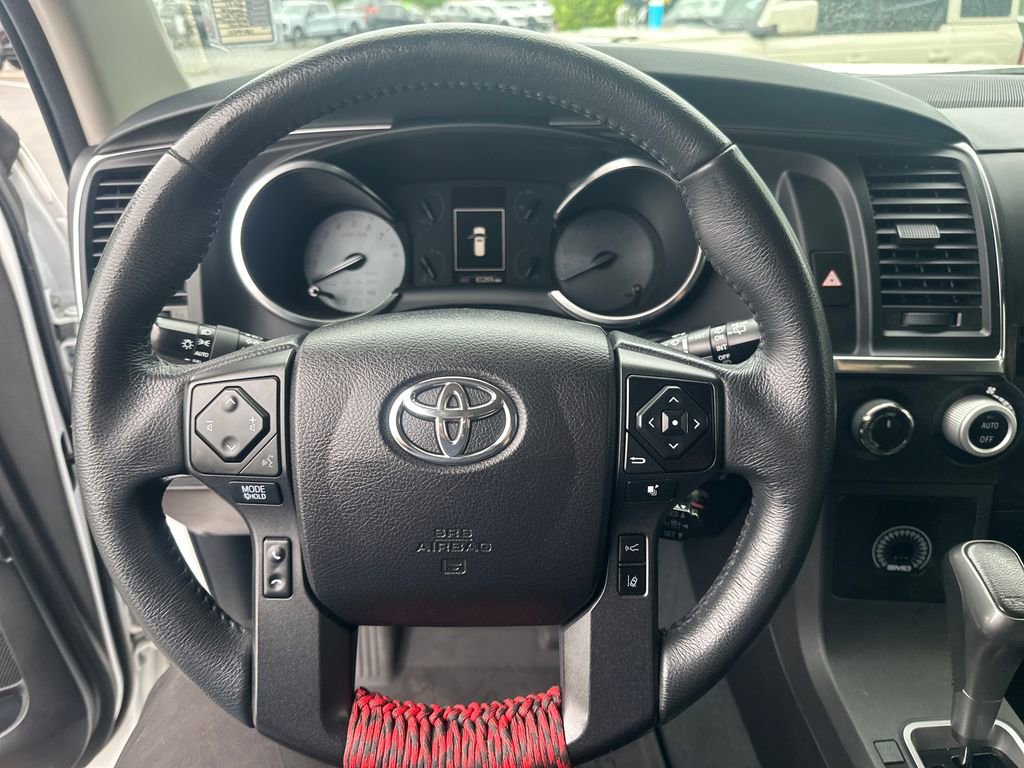Used 2021 Toyota Sequoia TRD Pro AWD/4WD image 14