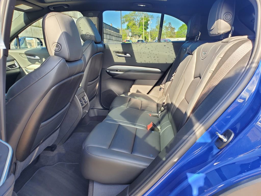Used 2023 Cadillac XT4 Premium Luxury w/ Cold Weather Package AWD/4WD image 38