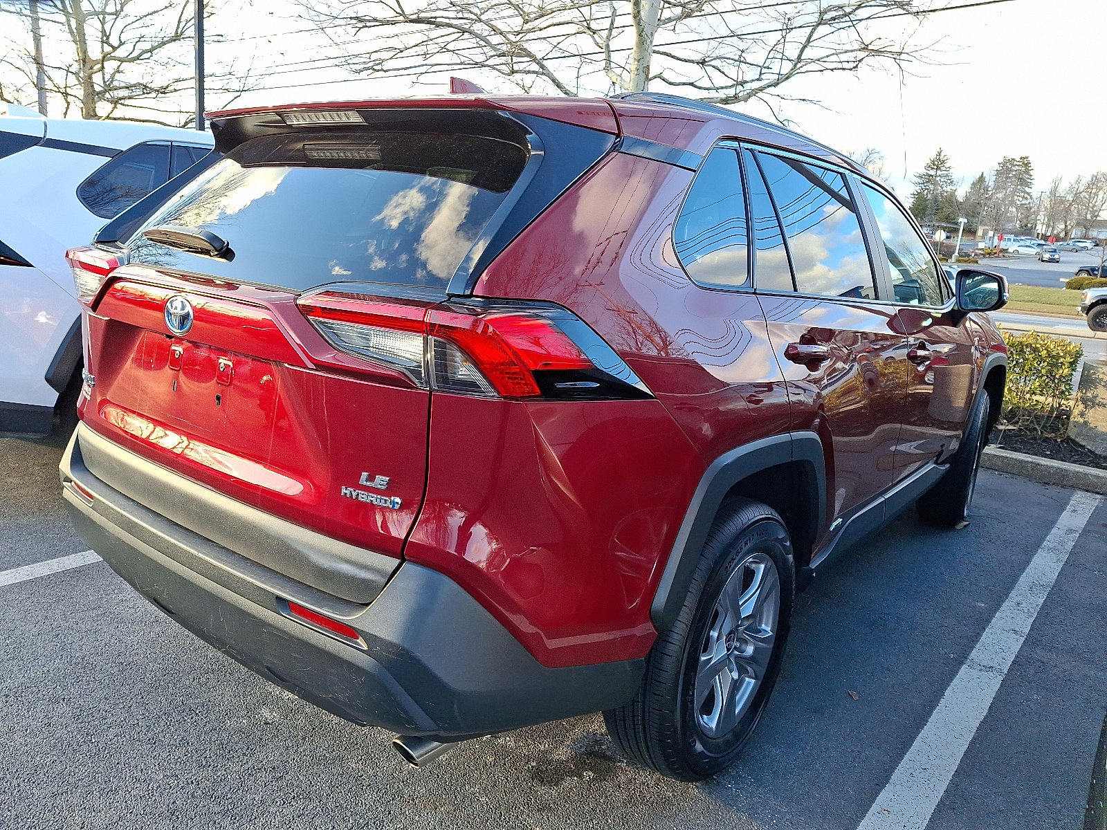Certified 2022 Toyota RAV4 LE image 4