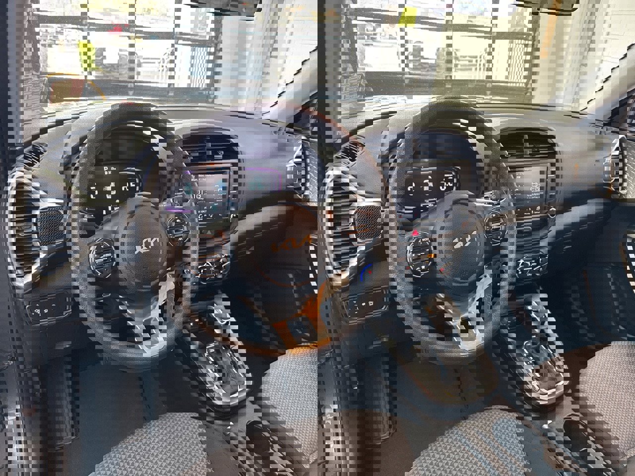 Used 2024 Kia Soul LX w/ Option Group 015 image 15