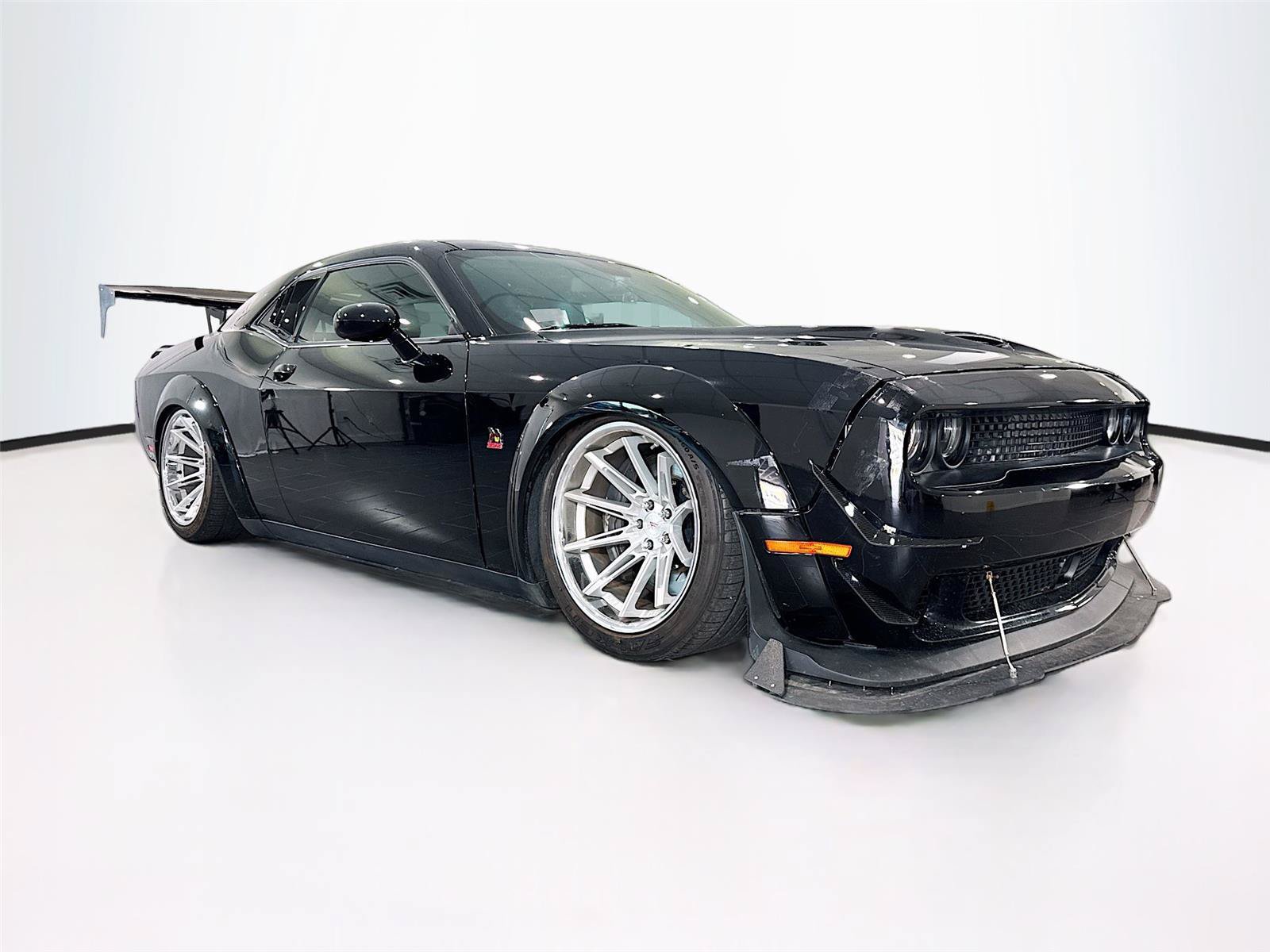 Used 2023 Dodge Challenger R/T Scat Pack RWD image 7