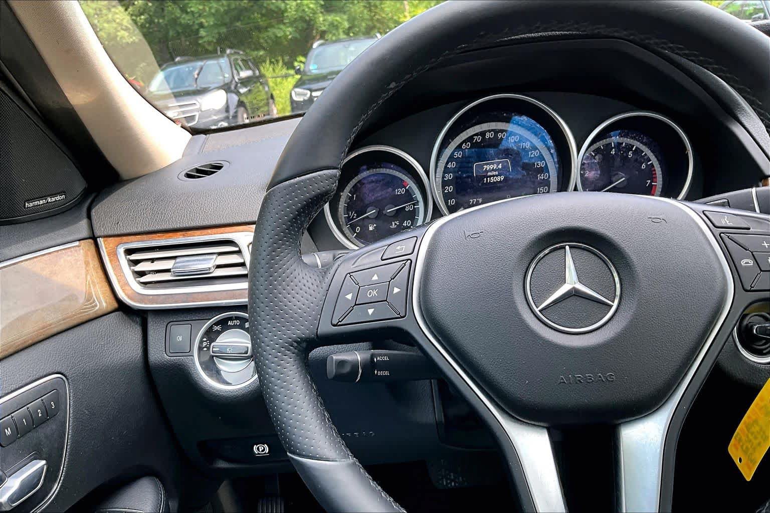 Used 2014 Mercedes-Benz E 350 4MATIC Sedan image 24