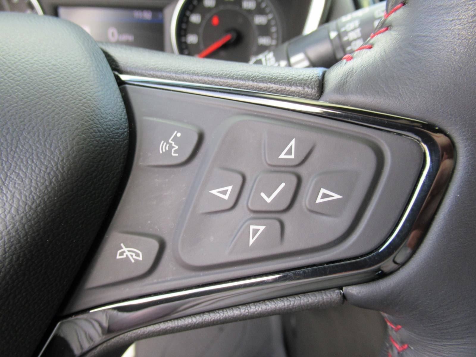 Used 2022 Chevrolet Equinox RS w/ RS Leather Package FWD image 23