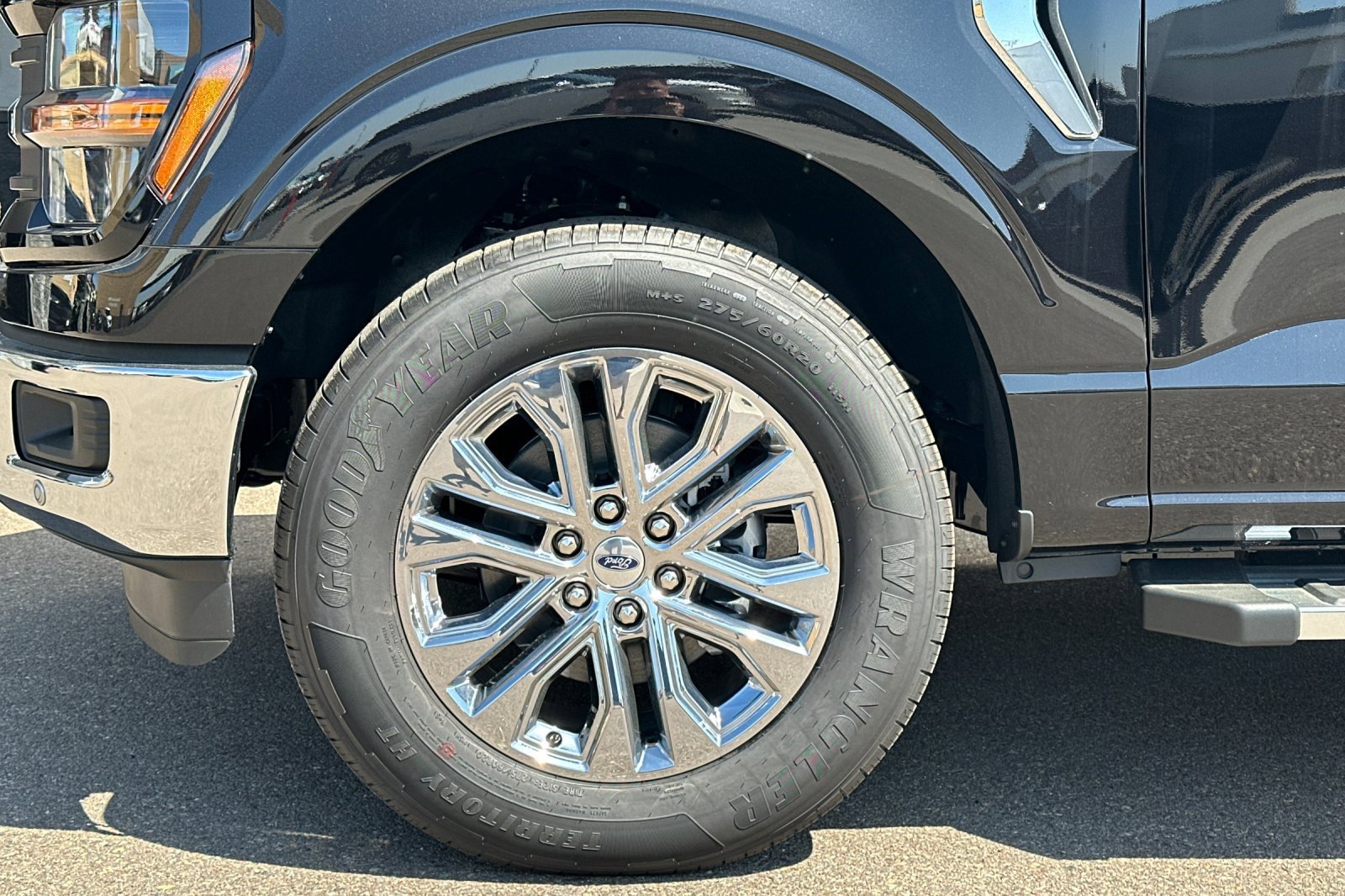 New 2025 Ford F150 XLT w/ Equipment Group 302A MID image 24