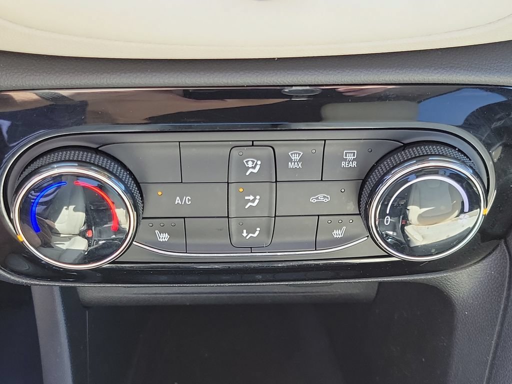 Used 2023 Buick Encore GX Preferred w/ Cold Weather Comfort Package AWD/4WD image 26