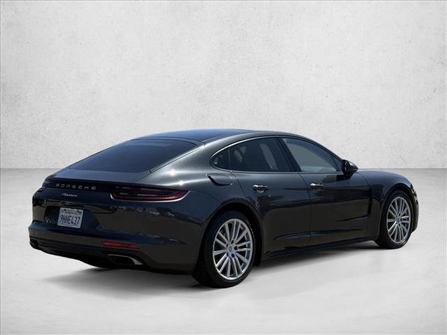 Used 2019 Porsche Panamera image 2