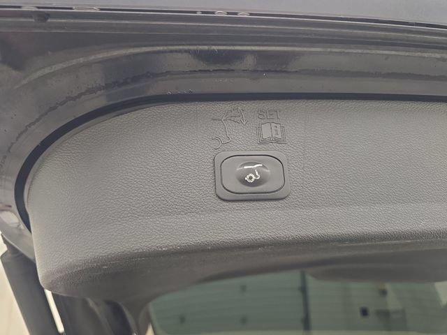 Used 2019 Ford Escape SEL AWD/4WD image 16