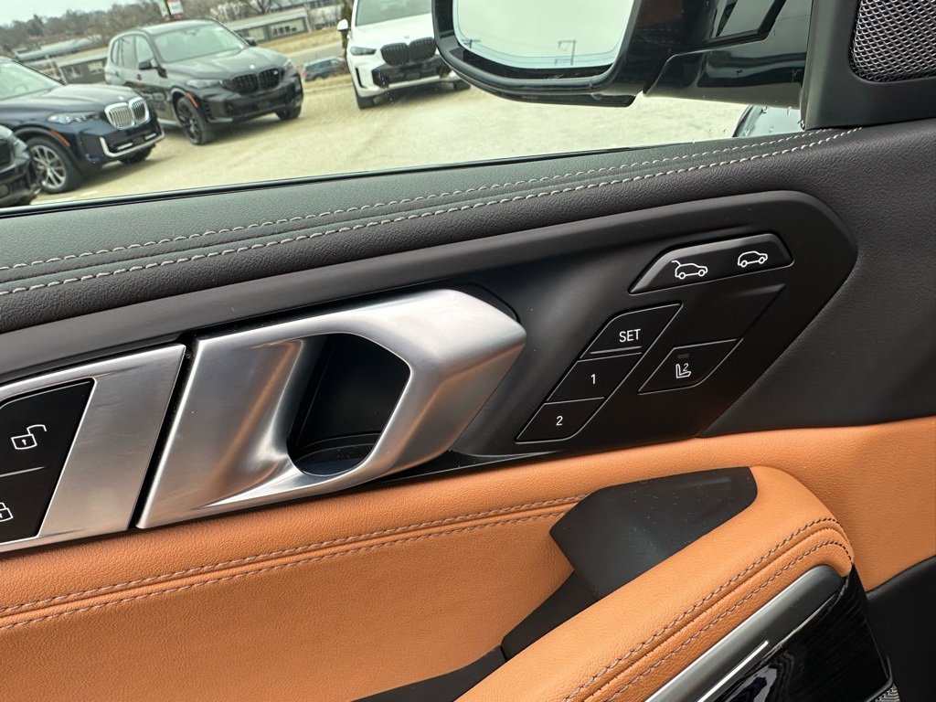 Used 2025 BMW X6 M60i image 19