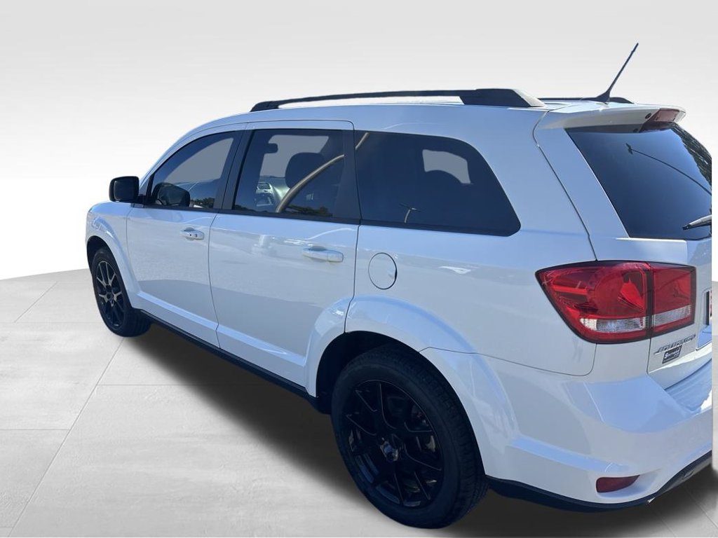 Used 2017 Dodge Journey SXT w/ Premium Group FWD image 19