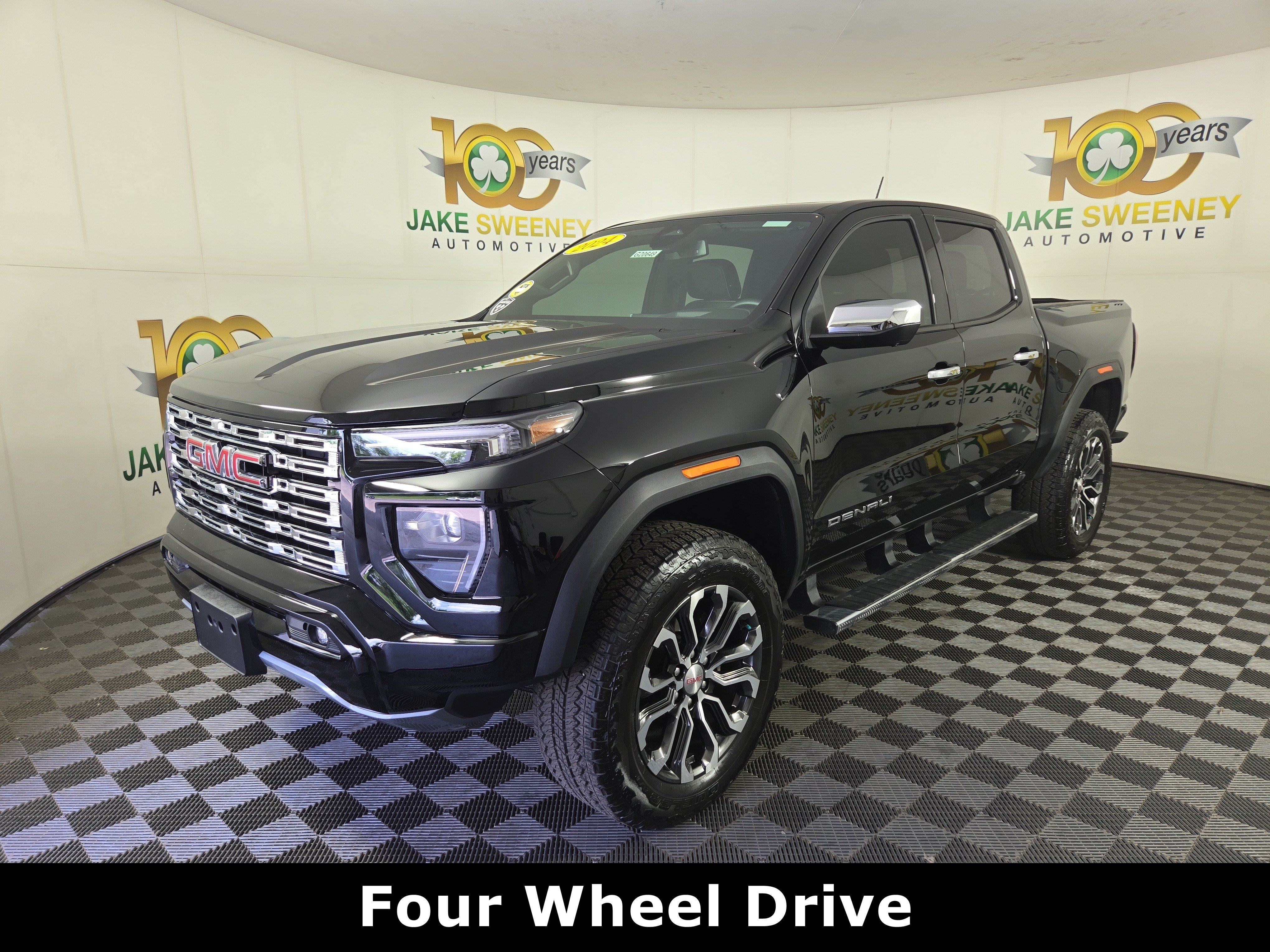 Certified 2024 GMC Canyon Denali AWD/4WD image 3