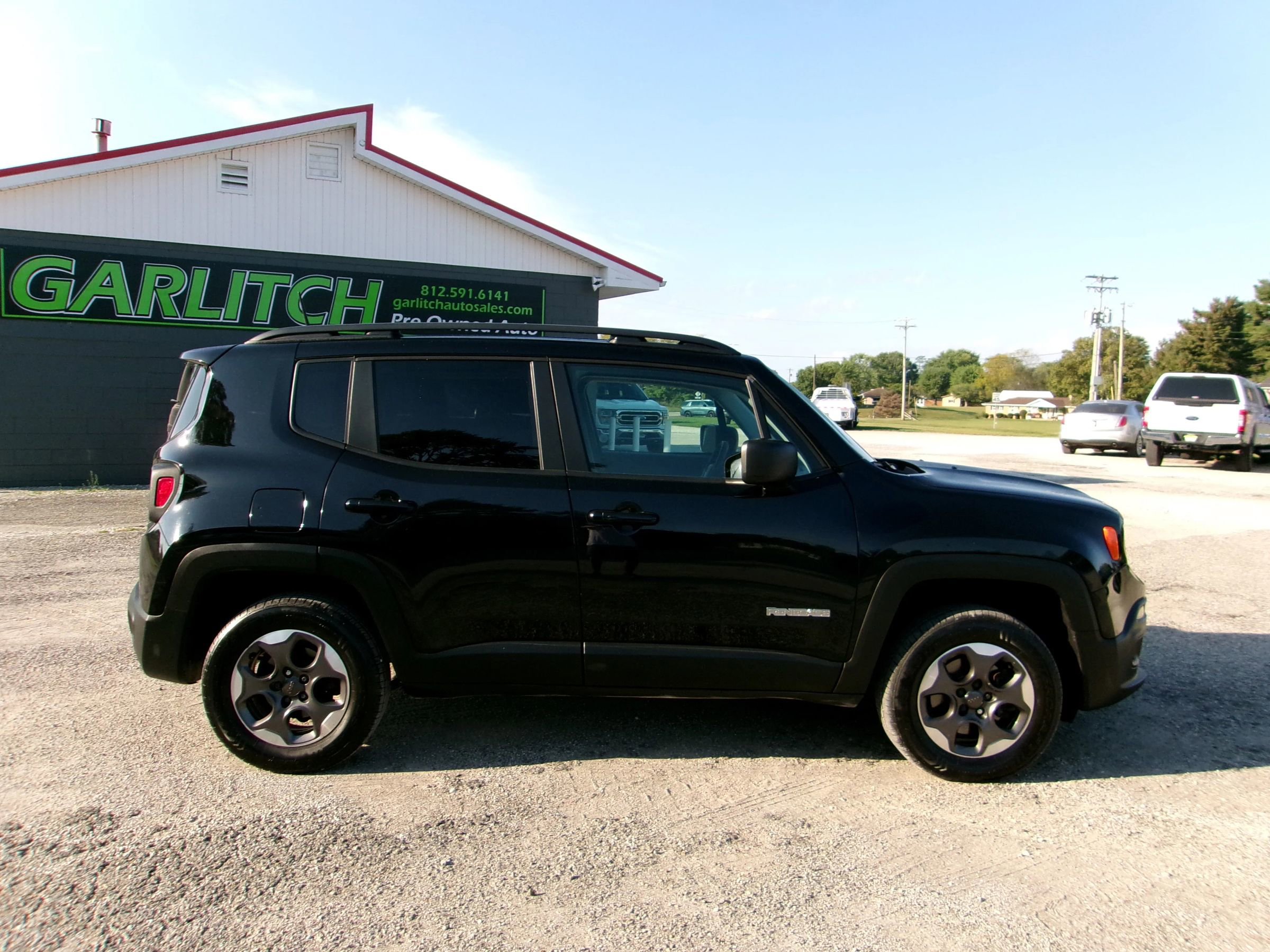 Used 2018 Jeep Renegade Sport image 4