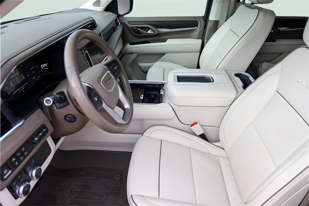 Used 2023 GMC Yukon XL Denali w/ LPO, Floor Liner Package image 12