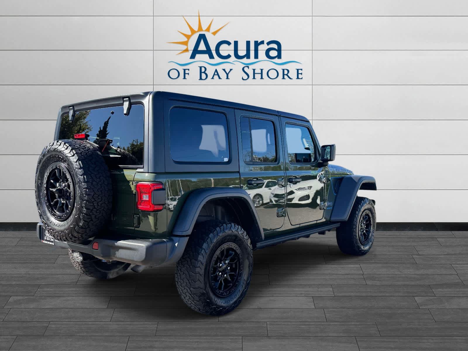 Used 2023 Jeep Wrangler Unlimited Rubicon 4xe AWD/4WD image 6