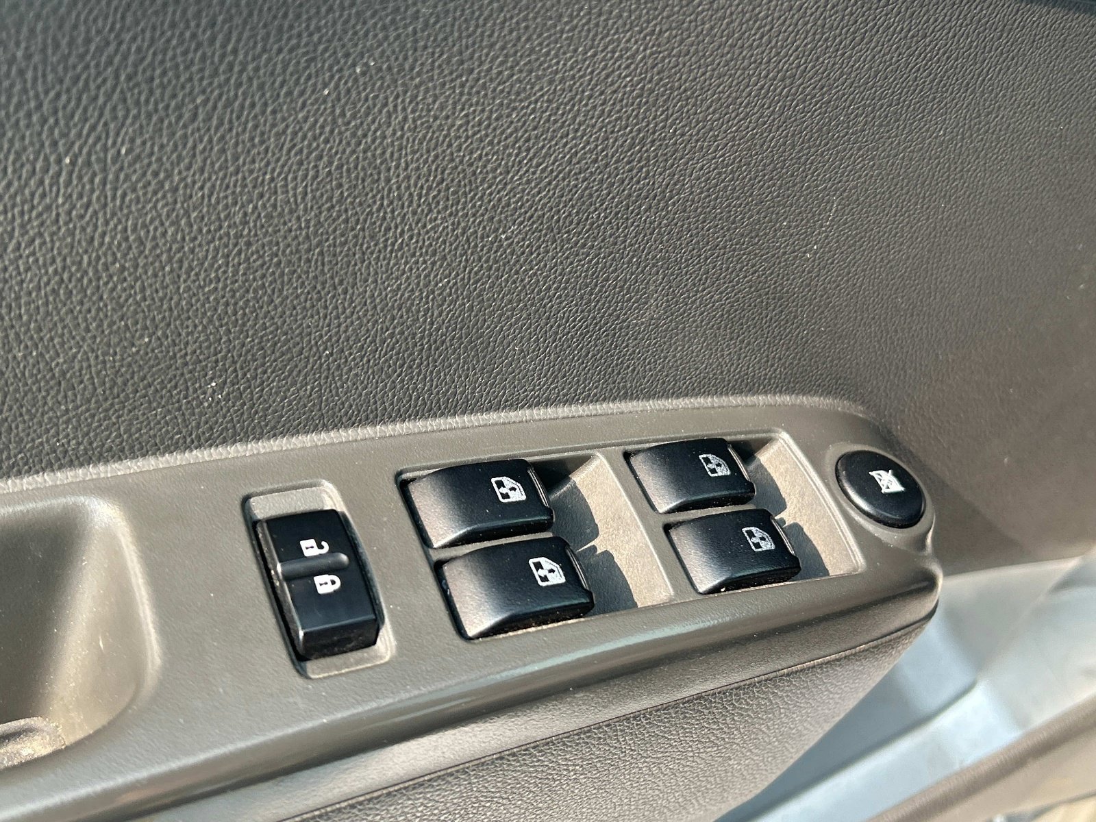 Used 2015 Chevrolet Spark LT FWD image 15
