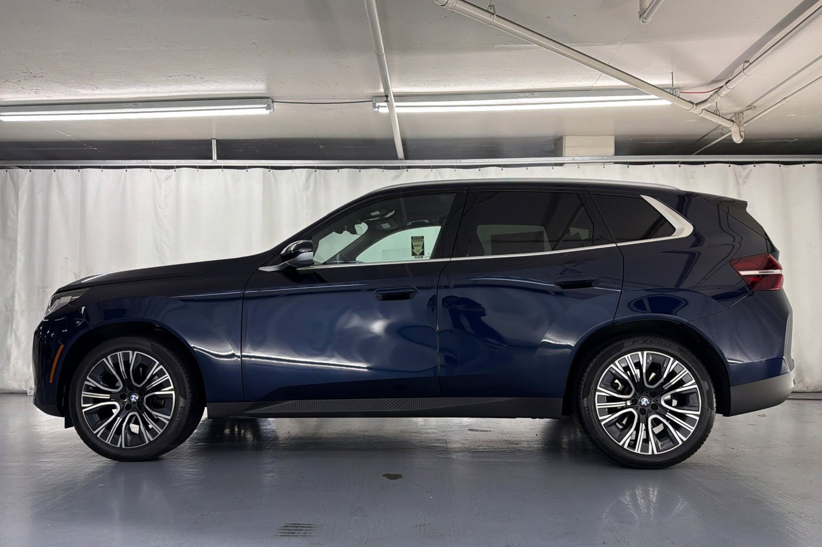 Used 2025 BMW X3 xDrive30 w/ Convenience Package AWD/4WD image 2