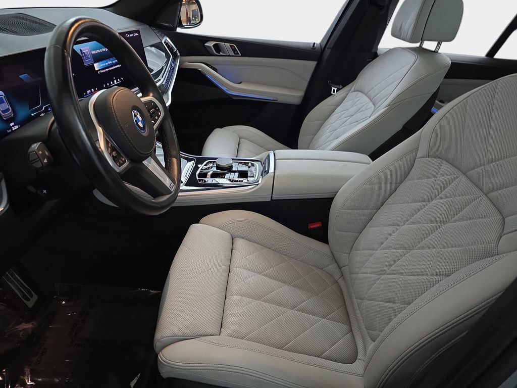 Used 2024 BMW X5 xDrive50e w/ M Sport Package image 18