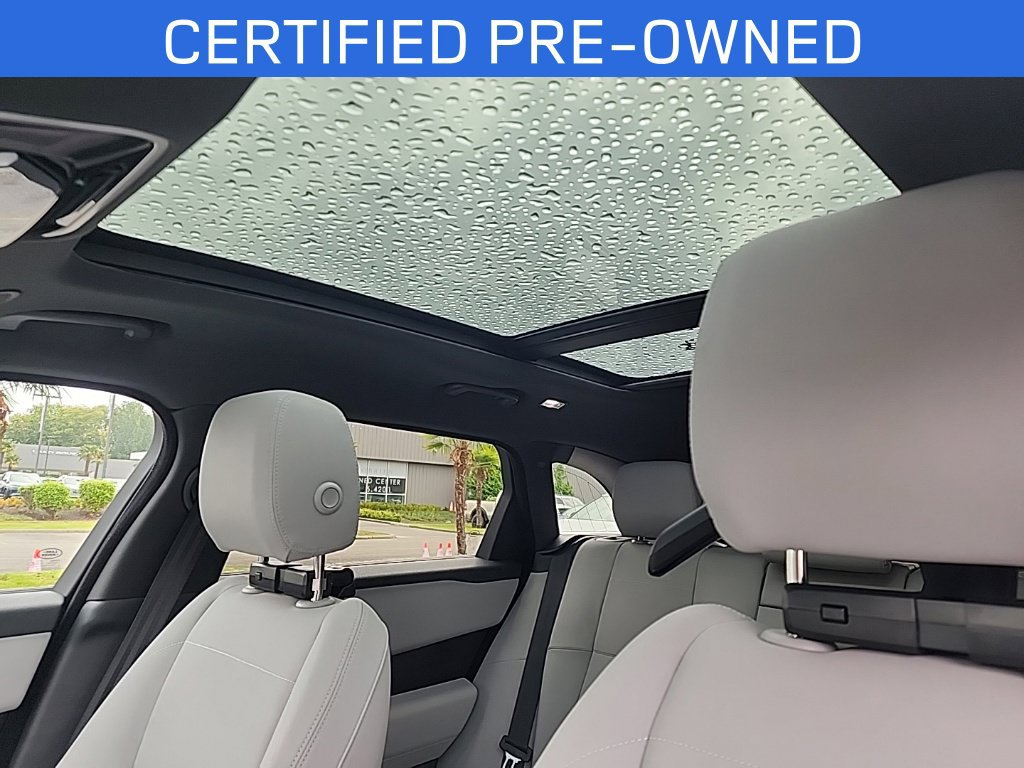 Certified 2026 Land Rover Range Rover Velar Dynamic SE AWD/4WD image 13