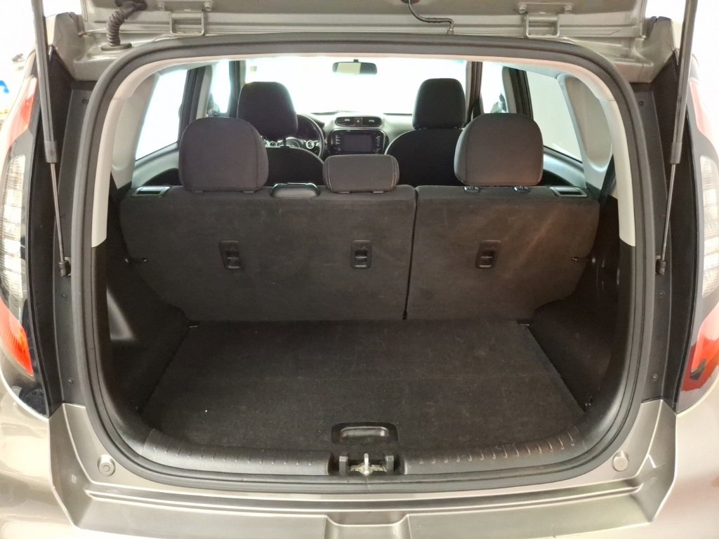 Used 2018 Kia Soul Base w/ Option Group 020 image 12