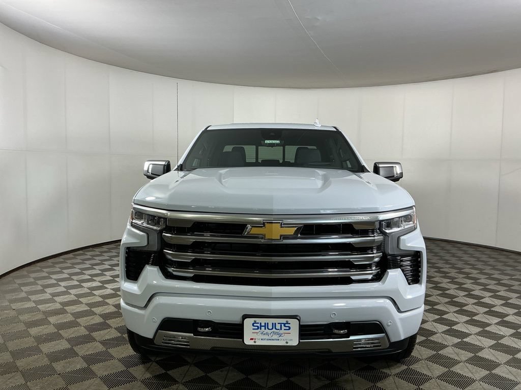 New 2026 Chevrolet Silverado 1500 High Country w/ Technology Package AWD/4WD image 2