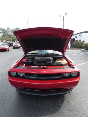 Used 2011 Dodge Challenger RWD image 6