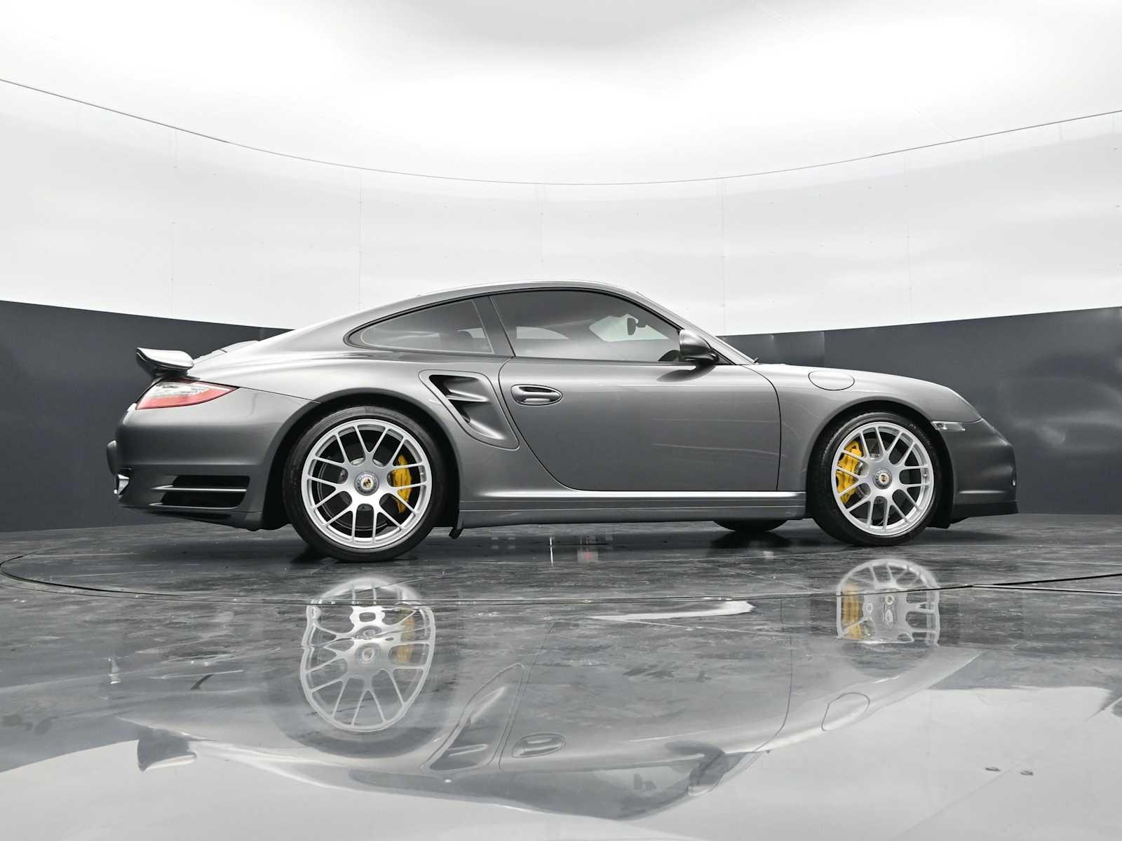 Used 2013 Porsche 911 Turbo S AWD/4WD image 44