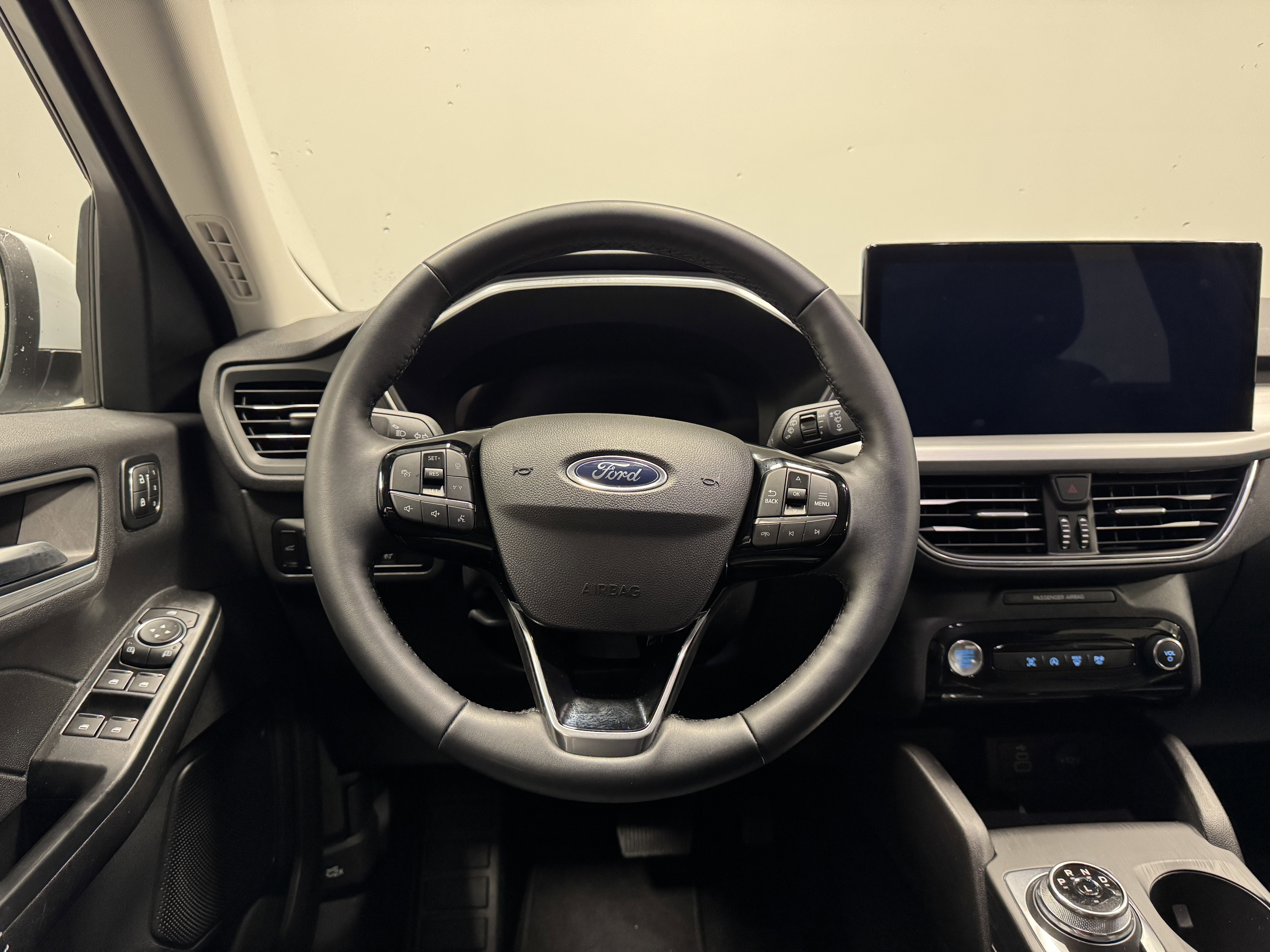 Used 2025 Ford Escape Platinum AWD/4WD image 20