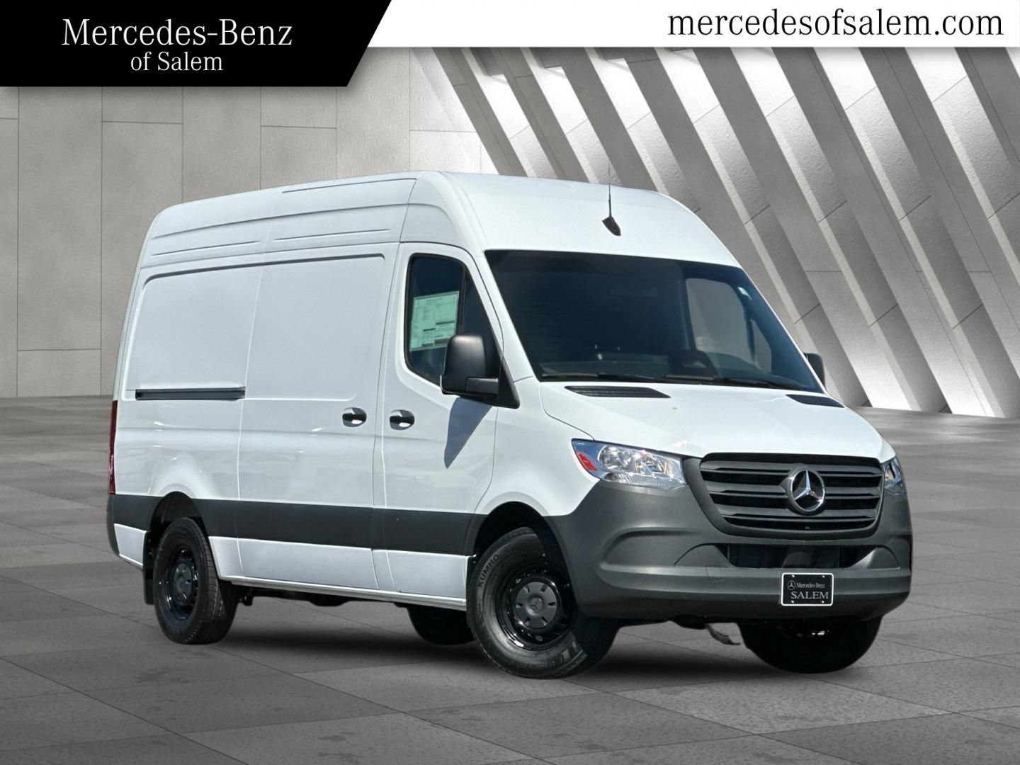 Used 2025 Mercedes-Benz Sprinter 2500 image 1