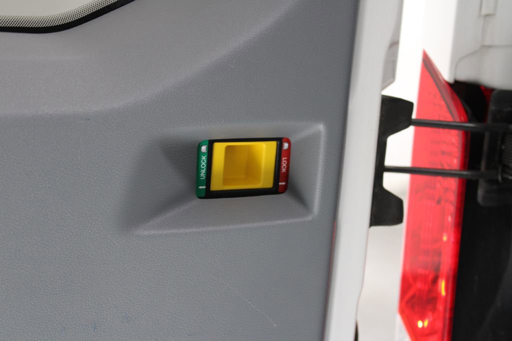 Used 2017 Ford Transit 350 XLT image 16